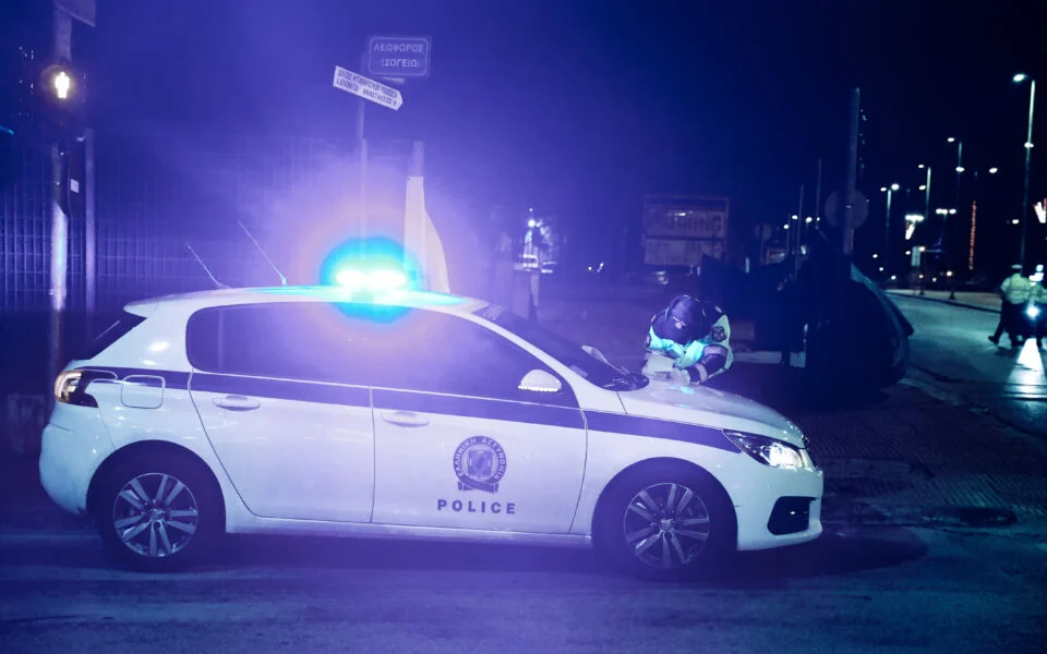 Polis arabası kovalamacası cinayet gizemini aydınlattı